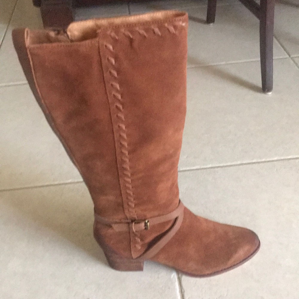 Brand new genuine suede, Cognac tall boots size 11, Corso como